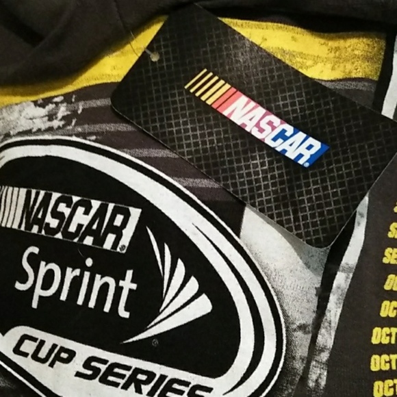NASCAR Sprint Cup Series Carl Edwards Tshirt M NWT - Picture 5 of 7